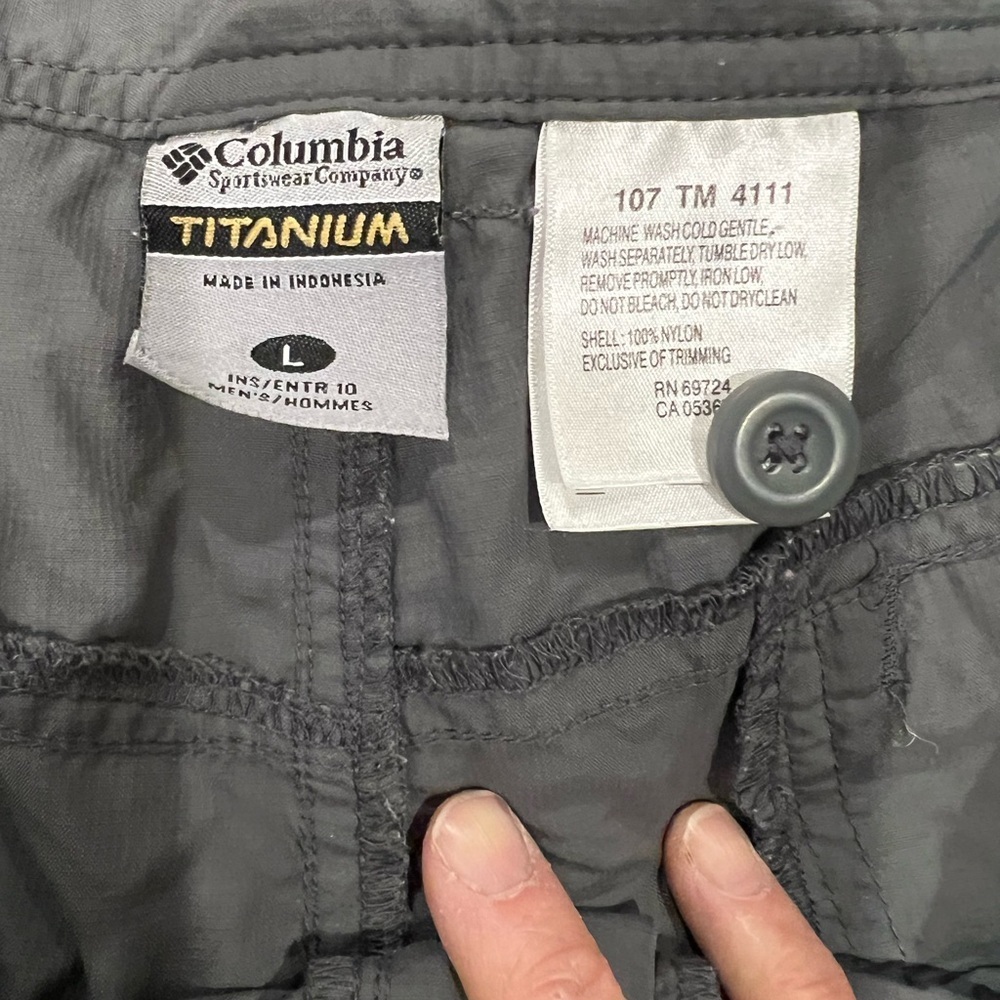 Columbia Titanium Men’s Cargo Shorts Size Large L | Outdoors Hiking | Gray - Picture 3 of 5